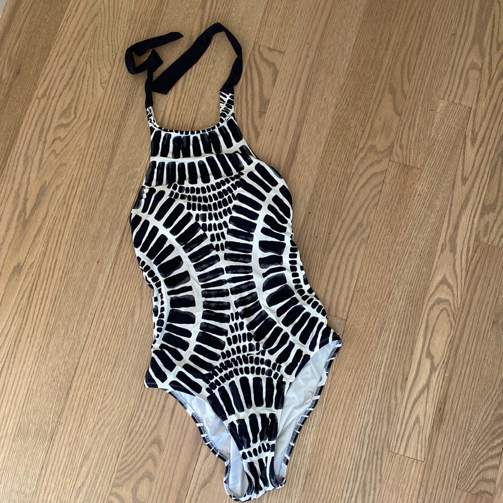 Trina Turk high neck swimsuit size 4. EUC.